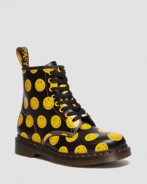 Dr Martens 1460 Smiley® Smooth Læder Blonder Up Støvler Dame Sort | Danmark_Dr11817